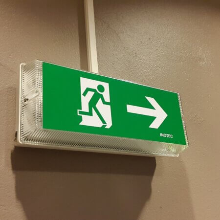 Skyltar för utrymningsväg